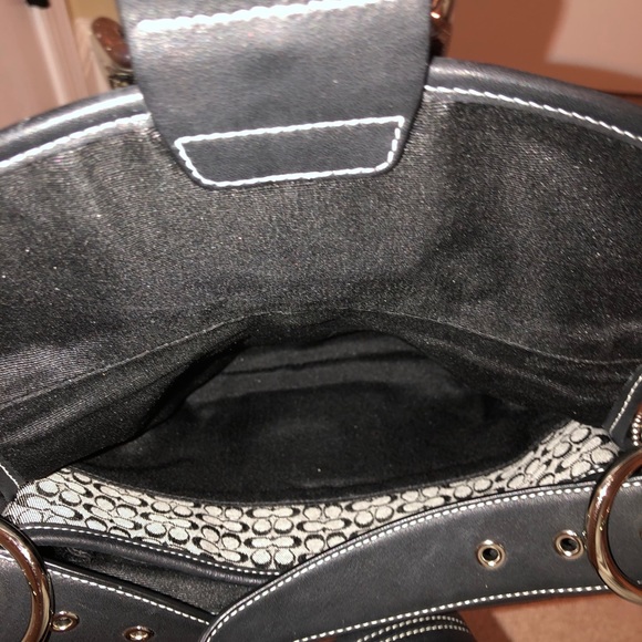 COACH Retro Signature Fabric & Leather Hobo purse - Picture 7 of 10